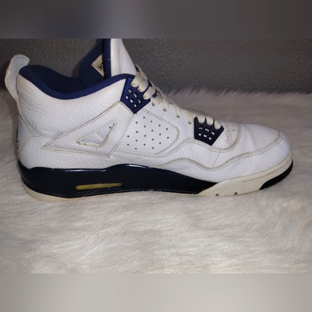 Jordan 4 Retro LS "Legend Blue"  color Blue/White size 13 - Picture 5 of 12